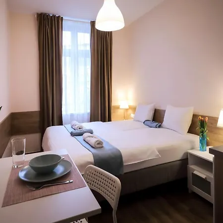 Guest house East Station Comfort