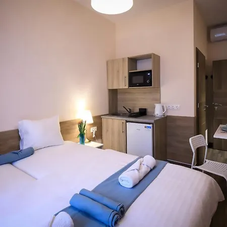 Pensión East Station Comfort 3*